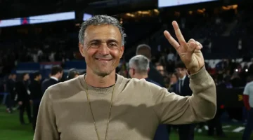 هجوم كتالوني.. تصرف لويس إنريكي في صفقة درو يثير غضب إعلام برشلونة